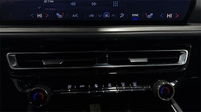 2025 Chevrolet Traverse LT w/2LT