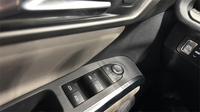 2025 Chevrolet Traverse LT w/2LT