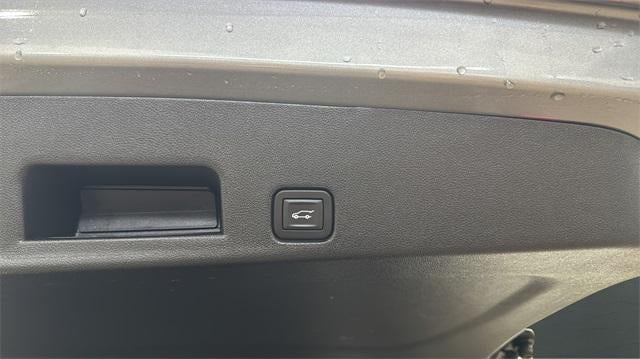 2025 Chevrolet Traverse LT w/2LT