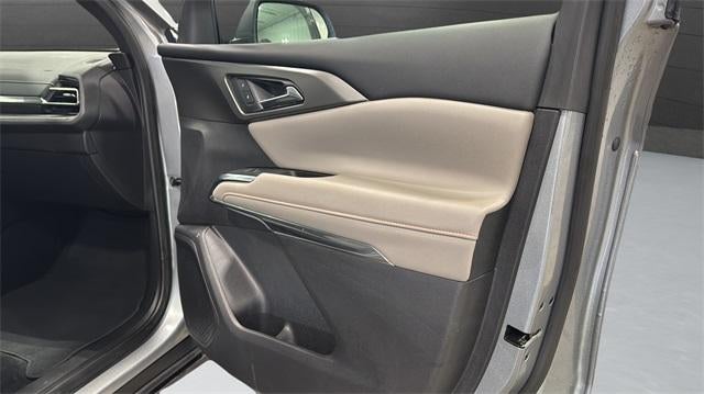 2025 Chevrolet Traverse LT w/2LT