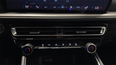 2025 Chevrolet Traverse LT w/2LT