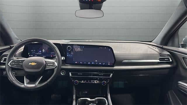 2025 Chevrolet Traverse LT w/2LT