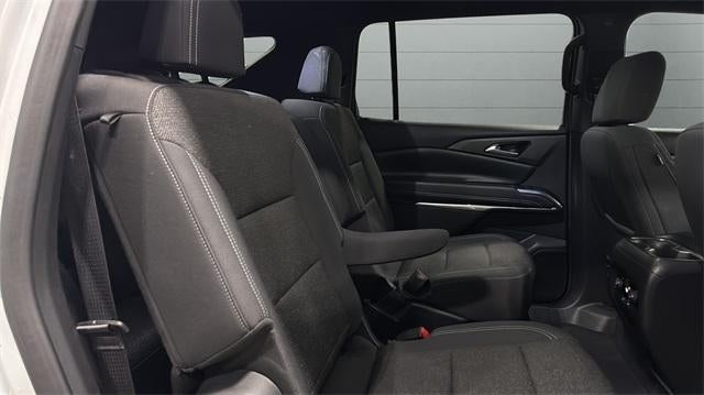 2025 Chevrolet Traverse LT w/2LT