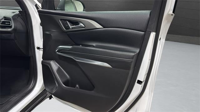 2025 Chevrolet Traverse LT w/2LT