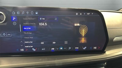 2025 Chevrolet Traverse LT w/2LT