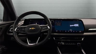 2025 Chevrolet Traverse LT w/2LT