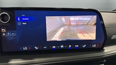 2025 Chevrolet Traverse LT w/2LT