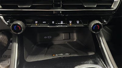 2025 Chevrolet Traverse LT w/2LT