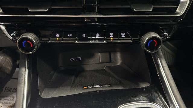 2025 Chevrolet Traverse LT w/2LT