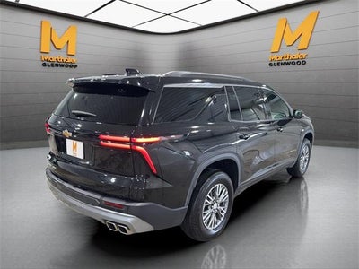 2025 Chevrolet Traverse LT w/2LT