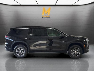2025 Chevrolet Traverse LT w/2LT