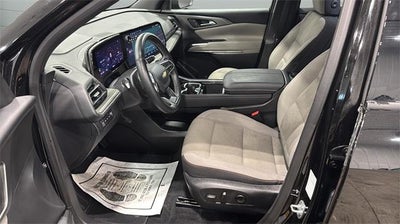 2025 Chevrolet Traverse LT w/2LT