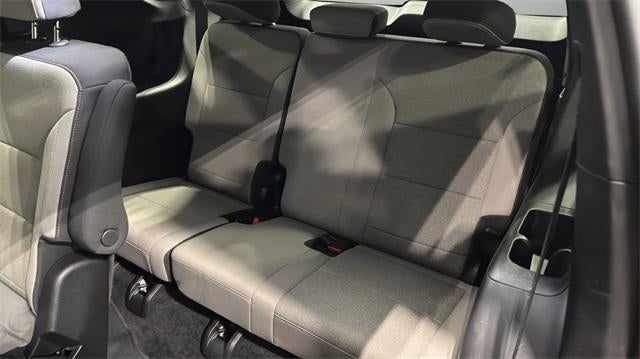 2025 Chevrolet Traverse LT w/2LT