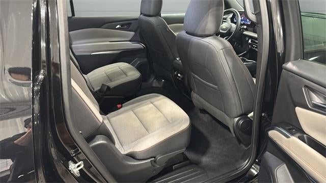 2025 Chevrolet Traverse LT w/2LT