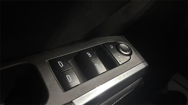 2025 Chevrolet Traverse LT w/2LT