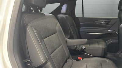 2025 Chevrolet Traverse LT w/2LT