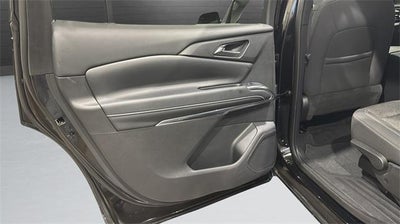 2025 Chevrolet Traverse LT w/2LT