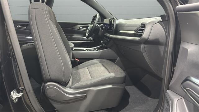 2025 Chevrolet Traverse LT w/2LT