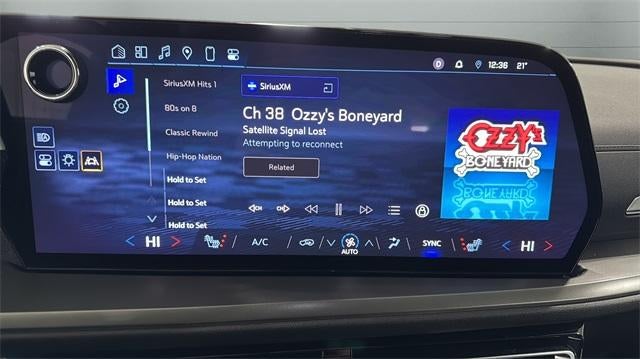 2025 Chevrolet Traverse LT w/2LT