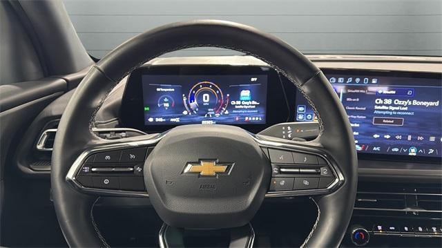 2025 Chevrolet Traverse LT w/2LT