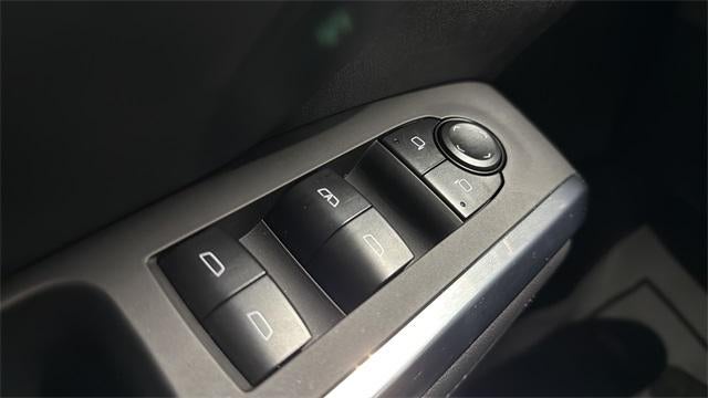 2025 Chevrolet Traverse LT w/2LT