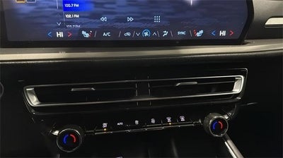 2025 Chevrolet Traverse LT w/2LT