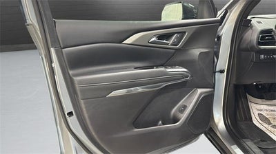 2025 Chevrolet Traverse LT w/2LT