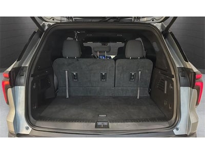 2025 Chevrolet Traverse LT w/2LT