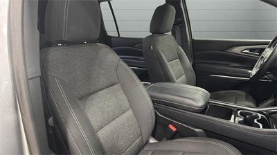 2025 Chevrolet Traverse LT w/2LT