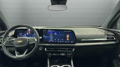 2025 Chevrolet Traverse LT w/2LT