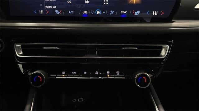 2025 Chevrolet Traverse LT w/2LT