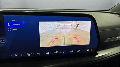 2025 Chevrolet Traverse LT w/2LT