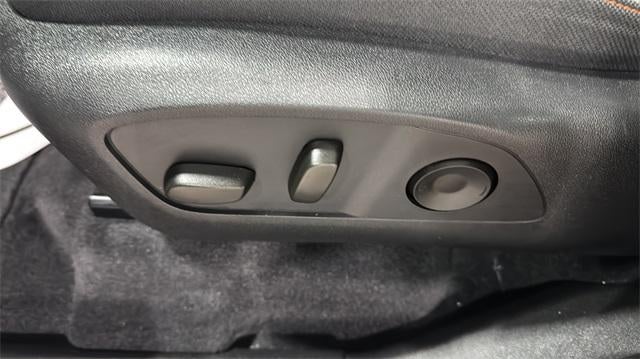 2025 Chevrolet Traverse LT w/2LT