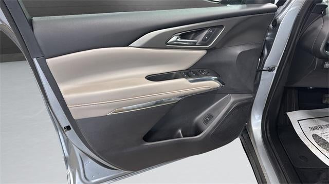 2025 Chevrolet Traverse LT w/2LT