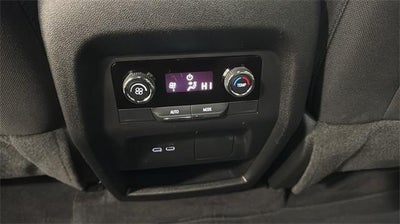 2025 Chevrolet Traverse LT w/2LT