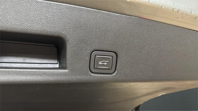 2025 Chevrolet Traverse LT w/2LT