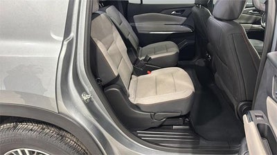 2025 Chevrolet Traverse LT w/2LT