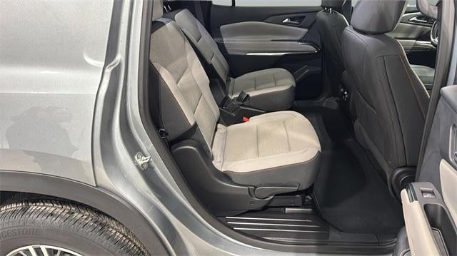 2025 Chevrolet Traverse LT w/2LT