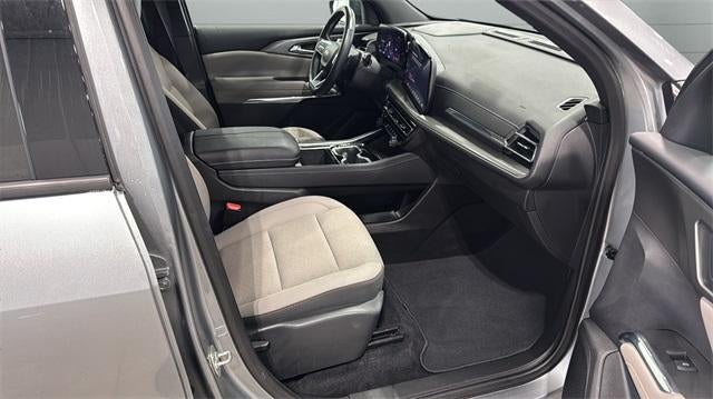 2025 Chevrolet Traverse LT w/2LT