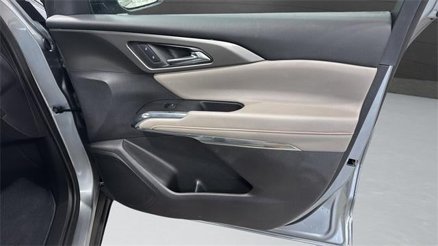 2025 Chevrolet Traverse LT w/2LT