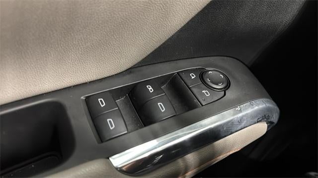 2025 Chevrolet Traverse LT w/2LT