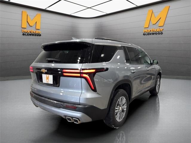 2025 Chevrolet Traverse LT w/2LT