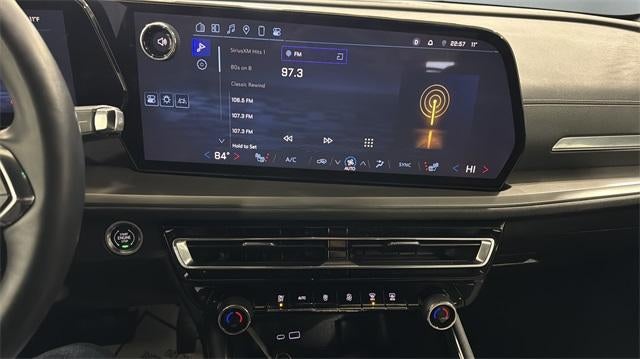 2025 Chevrolet Traverse LT w/2LT