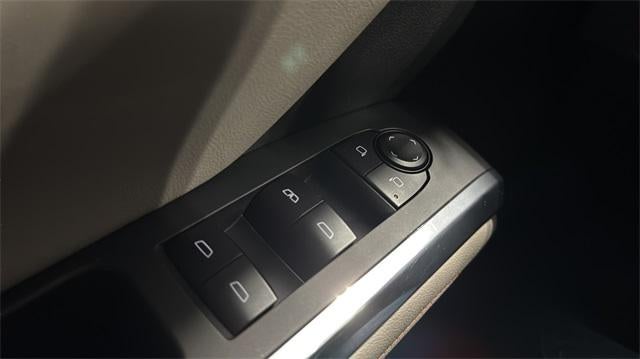 2025 Chevrolet Traverse LT w/2LT