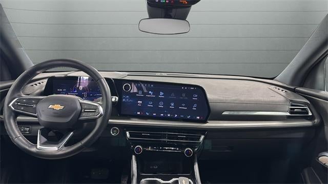 2025 Chevrolet Traverse LT w/2LT