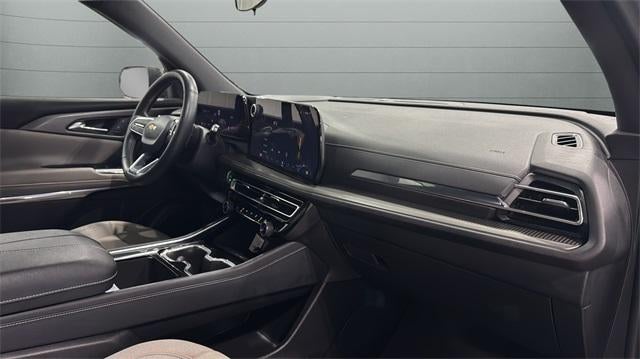 2025 Chevrolet Traverse LT w/2LT