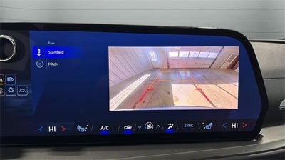 2025 Chevrolet Traverse LT w/2LT