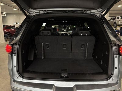 2023 Chevrolet Traverse Base