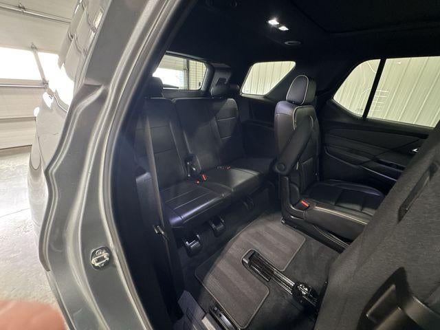 2023 Chevrolet Traverse Base