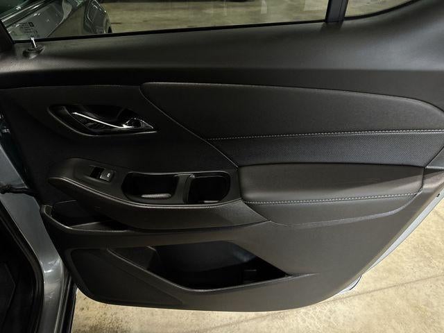 2023 Chevrolet Traverse Base